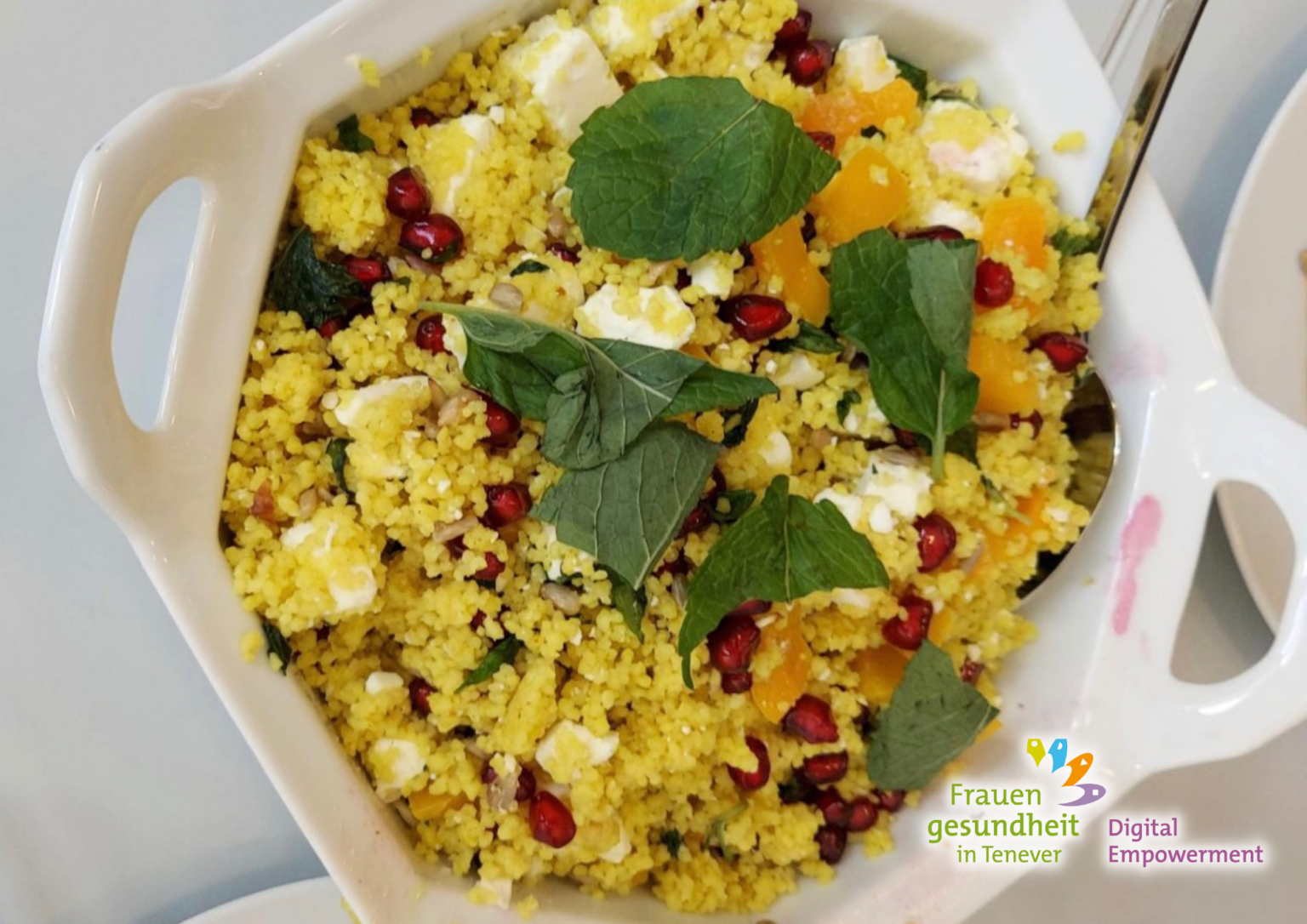 Rezept: Couscous-Salat mit Granatapfel und Minze