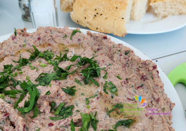 Rezept: Rote Bohnen-Aufstrich mit Räucher-Tofu