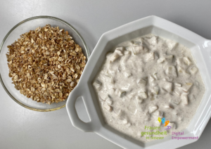 Frische Birnen mit Vanille-Knusper-Joghurt als Dessert, Frühstück oder Snack.