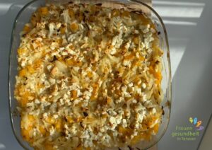 Lasagne mit Weißkohl und Steckrüben und Fetakäse.