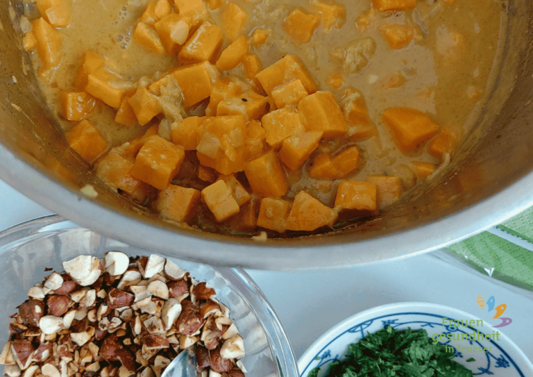 Rezept: Süßkartoffel-Rhabarber-Curry